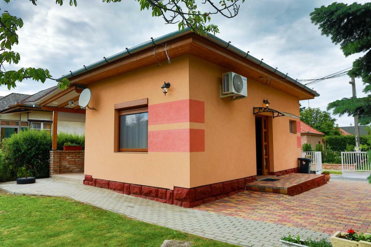 Balaton Apartman Balatonmáriafürdő Екстериор снимка